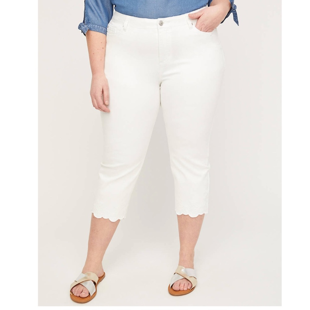 Catherines Universal White Denim Eyelet Capri Pant